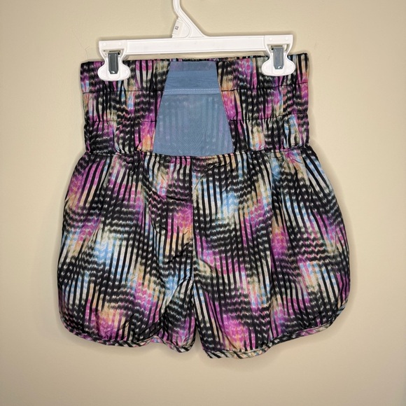 FP MOVEMENT The Way Home Printed Shell Running Shorts Black Multicolor S - Picture 6 of 9